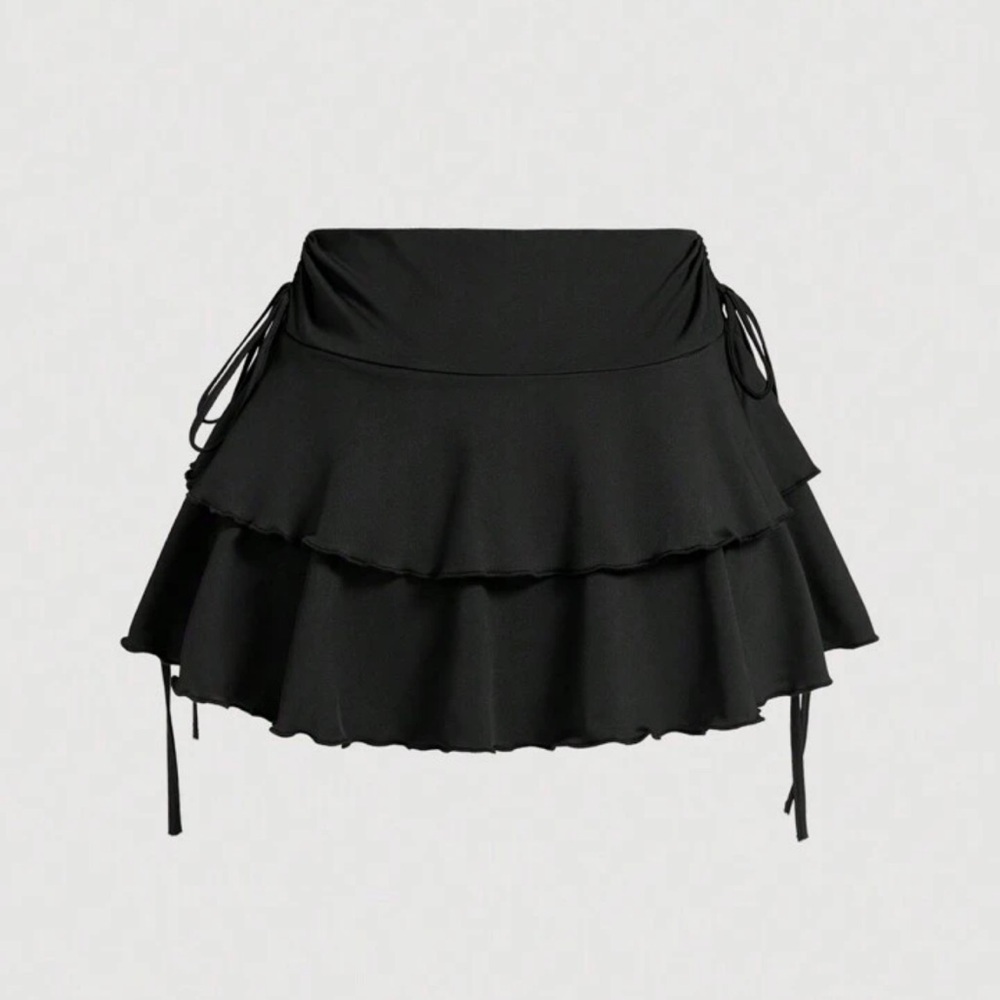 Women’s mini skort with side tie ruching | small | in black | NEW - Picture 2 of 4